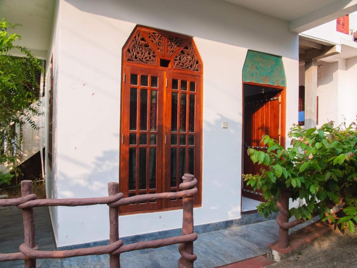 Surfing Guest House Матара Екстериор снимка
