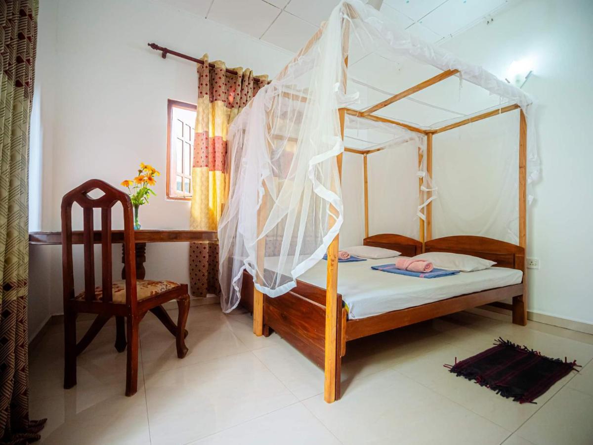 Surfing Guest House Матара Екстериор снимка